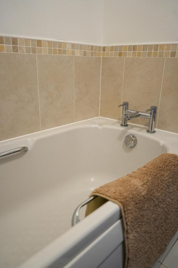 Modern Apartment Ayr Town Centre プレストウィック エクステリア 写真